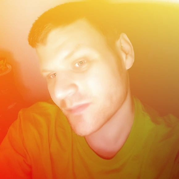 Meet your Posher, Jonathan - Picture 1 of 1